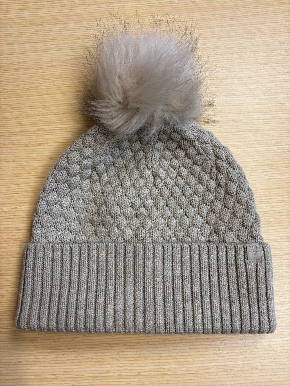 Lululemon Bubble Knit Pom Beanie Heathered Raw Linen Neutral Winter Hat OS